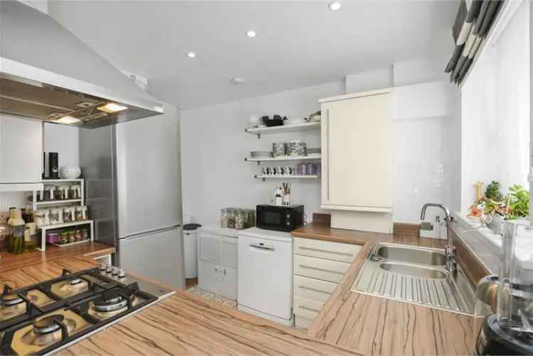 2 Bed Flat - Ground Floor with 1 Reception Room