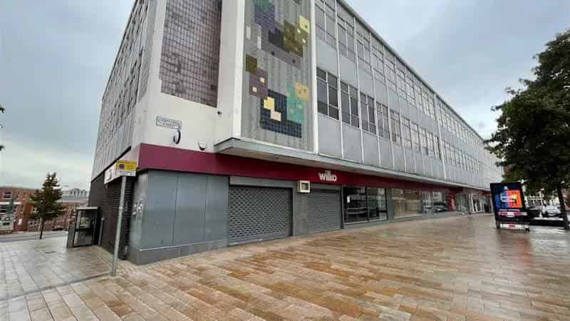Retail Unit 24670 sq ft near B&M and Savers
