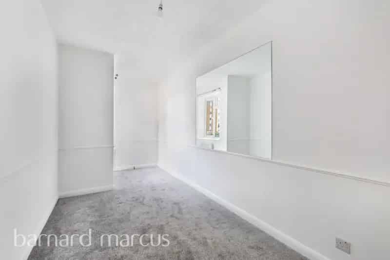 2-Bedroom Apartment Near Amenities - Zero Deposit Available