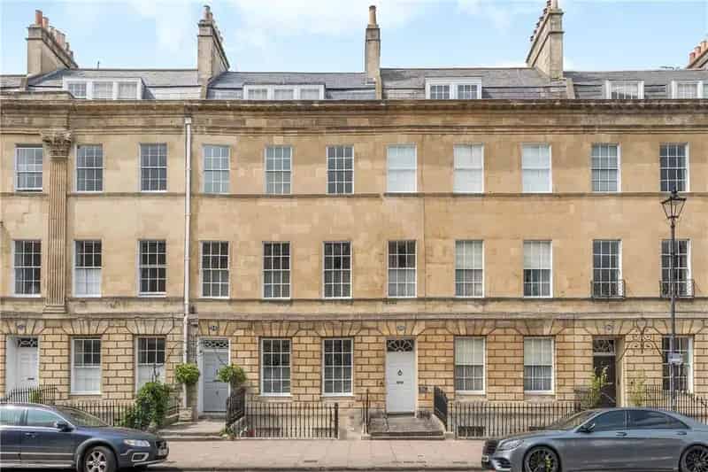 2 Bedroom Apartment for Sale in Bath