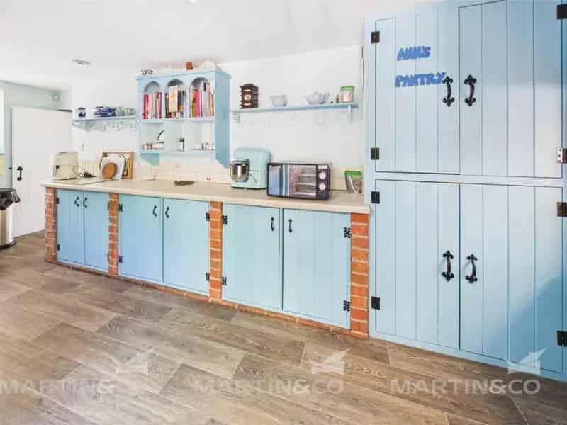 3 Bedroom Cottage For Sale
