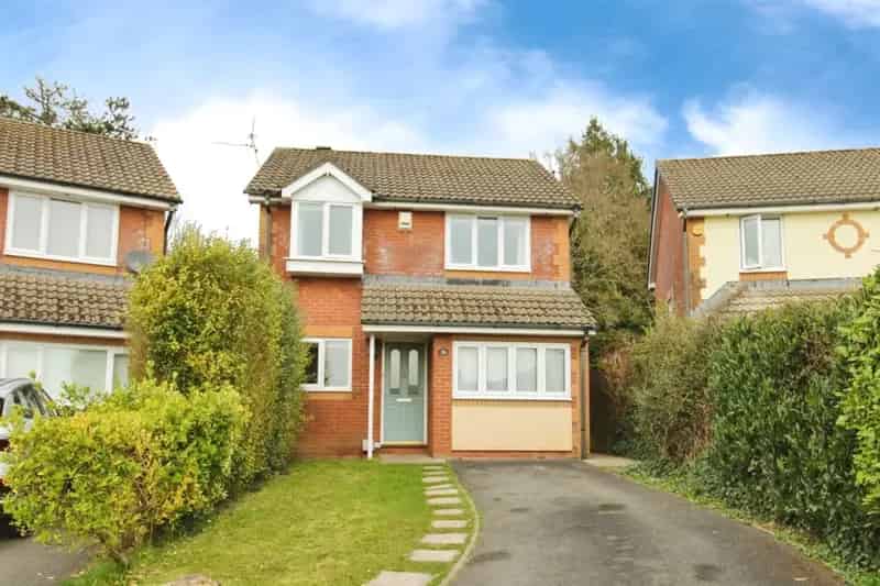 3 Bedroom Detached House For Sale