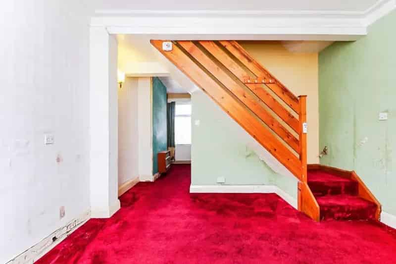 2 bedroom House
 For Sale