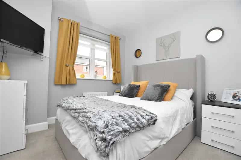 3-Bedroom Townhouse Near Schools and Amenities
