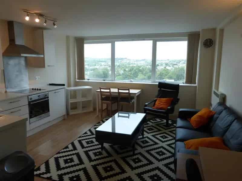 1-Bed Furnished Apartment Available August 24-Hour Concierge