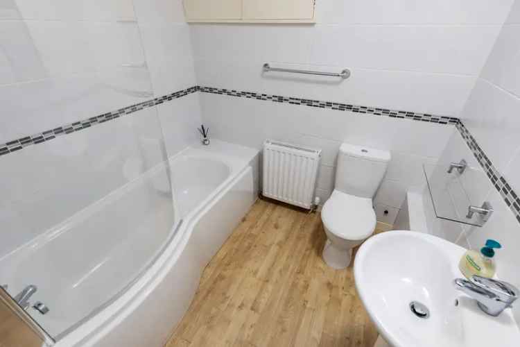 4 Bedroom Townhouse Near Aberdeen University