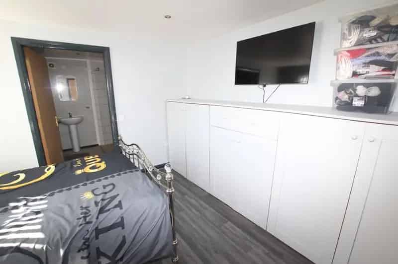 3 Bedroom End Terrace House for Sale Belfast BT15
