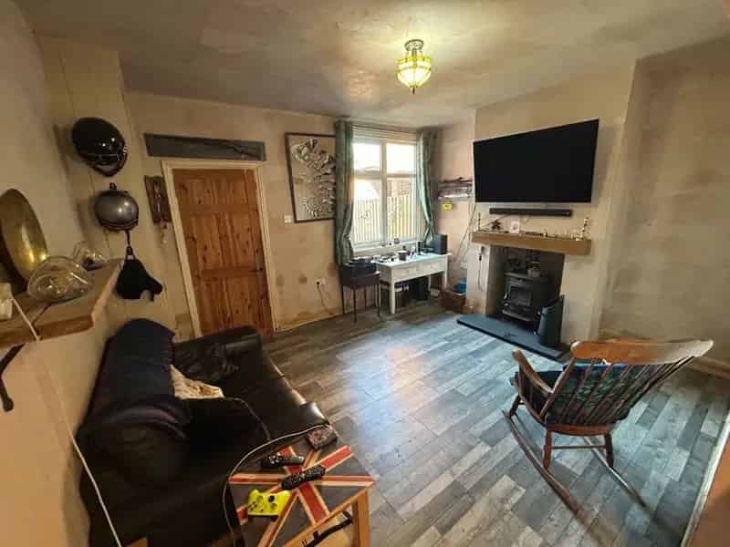 3 Bedroom Mid Terrace House for Sale Bedworth Warwickshire