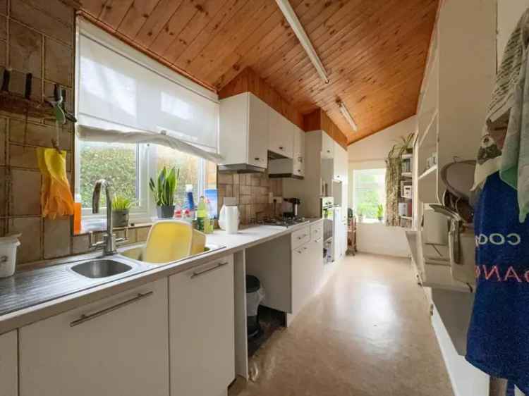 2 Bedroom Bungalow for Sale in South Bath