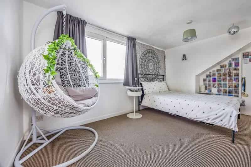 4 Bedroom Mid Terrace House for Sale Portsmouth Hampshire