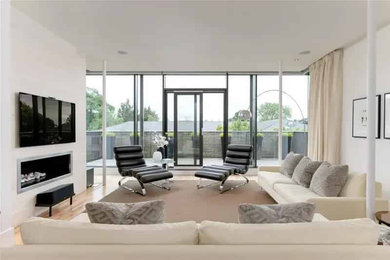 3 Bedroom Penthouse for Sale in Edinburgh New Town