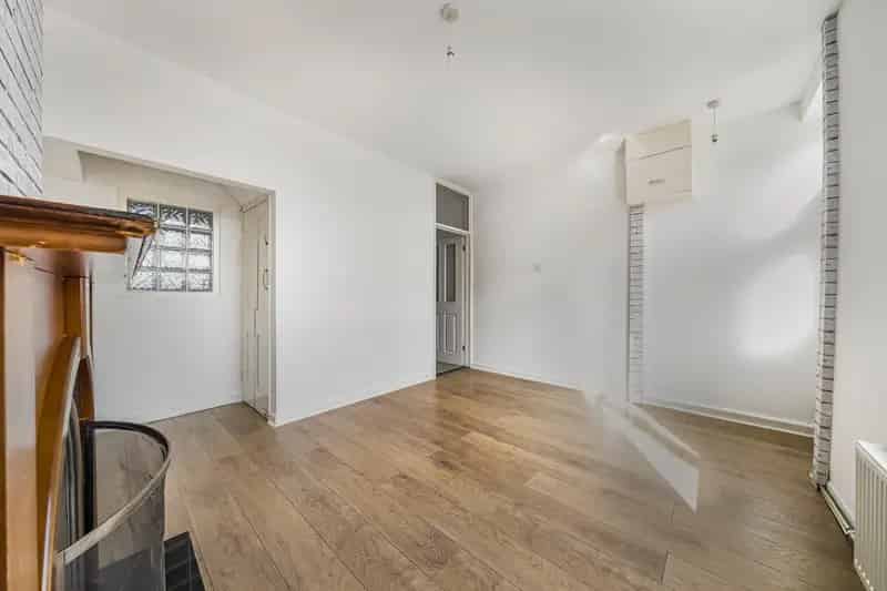 2 Bedroom House to Rent Portsmouth