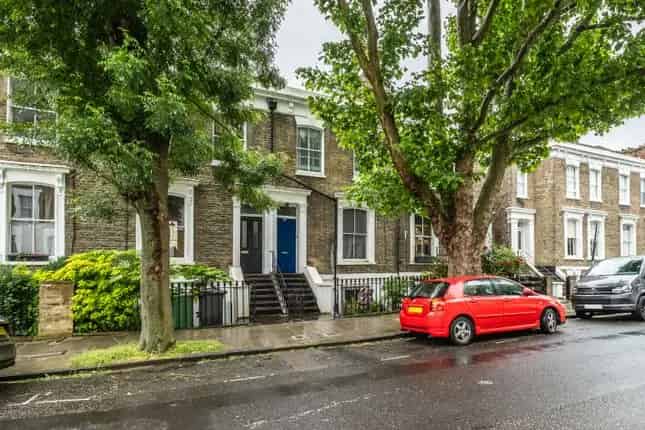 3 Bedroom Terraced House for Sale in London N1