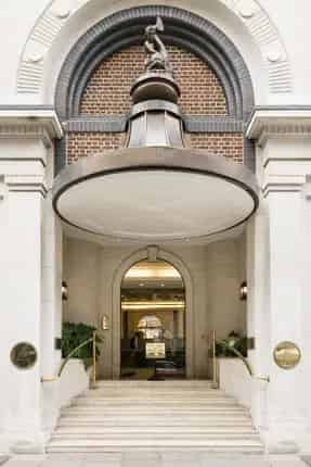 Mayfair Flat for Sale: 5 Beds, 4 Baths, Park Lane Views