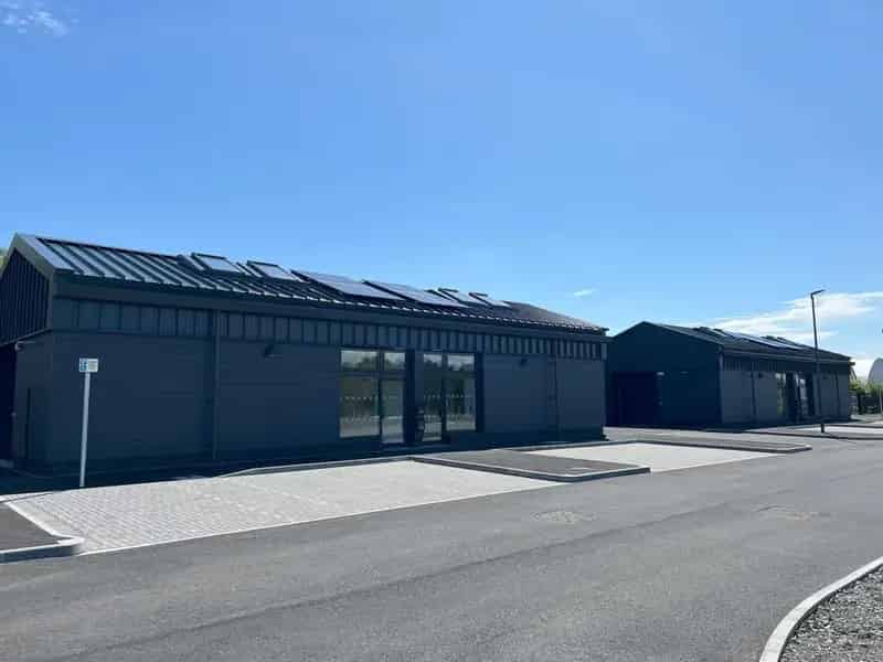 High-Standard Semi-Detached Commercial Industrial Units