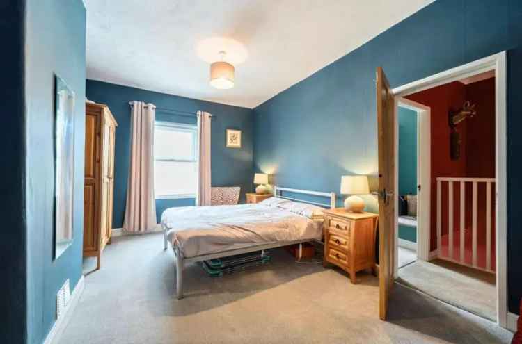 3 Bed Mid Stone Terrace House for Sale in Horsforth