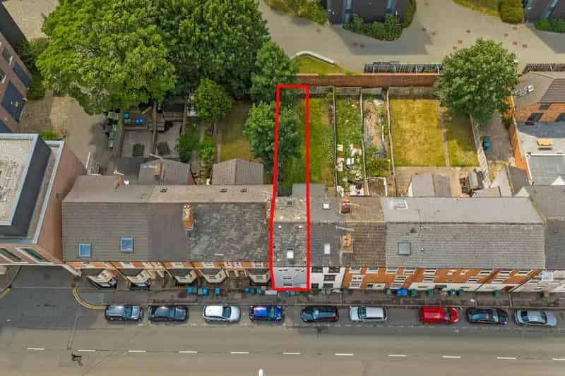 6 Bedroom 6 Ensuite Terraced House For Sale