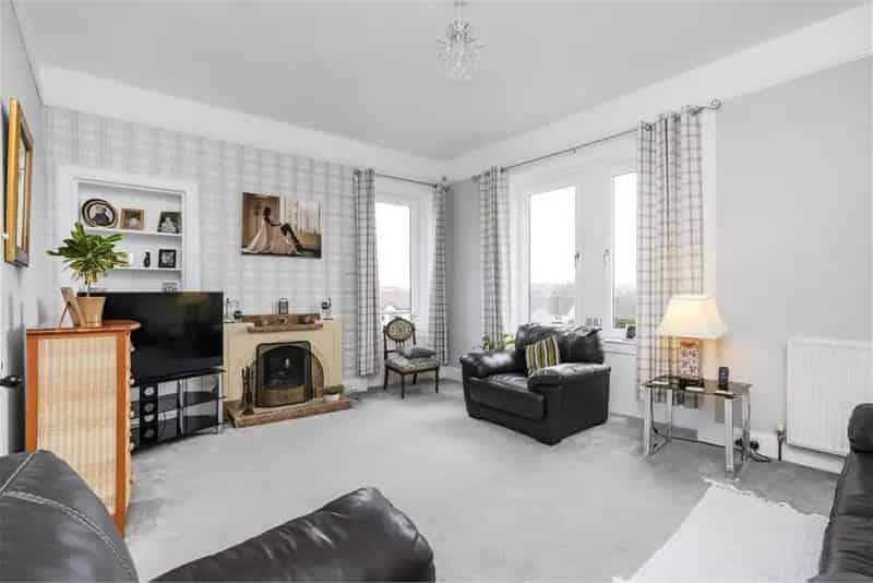 2 Bed Flat Panoramic Sea Views Private Roof Terrace
