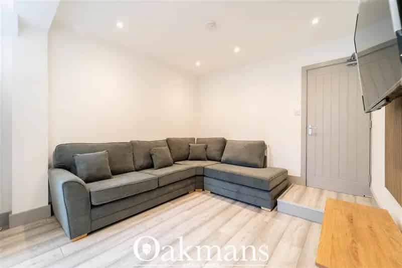 6 Bedroom HMO Investment Property for Sale