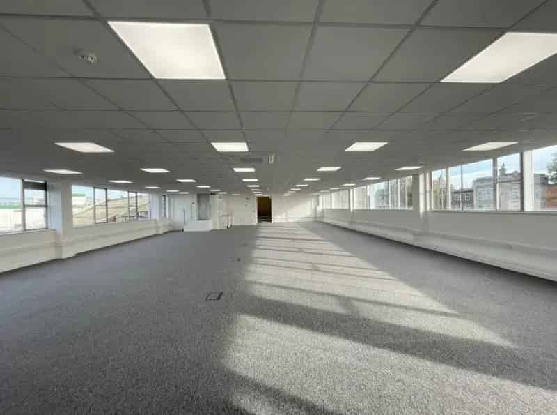 Modern Office Suite near Morden Station with 4 Parking Spaces