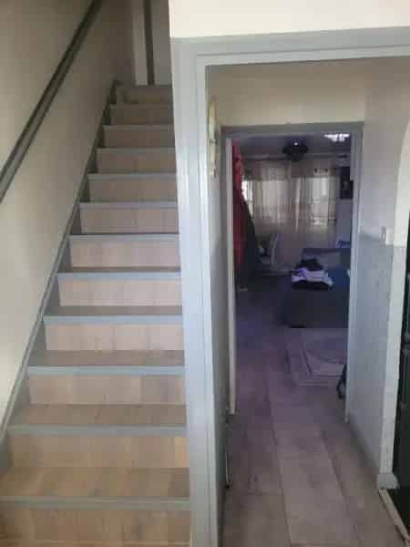 2 DOUBLE Bedroom House with Garden