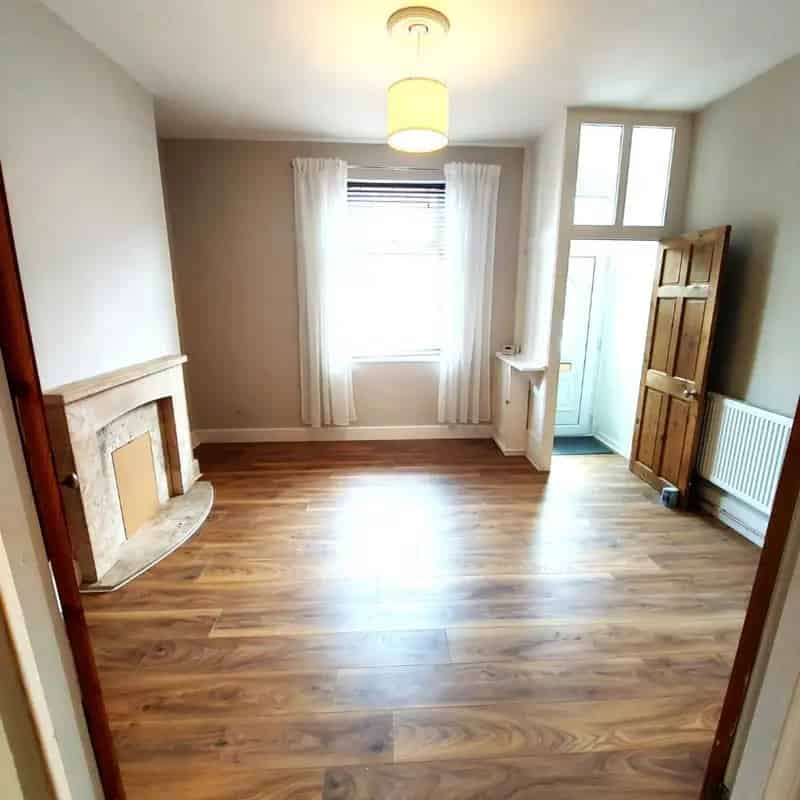 2 Bedroom House To Let Church Street