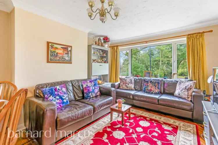 Cosy 2 3 Bedroom Maisonette in Feltham Near London Waterloo