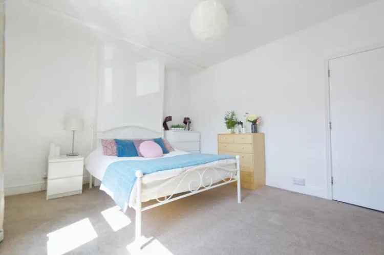 4 Bedroom Student House for Rent July 16 2025