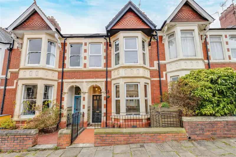 4 Bedroom Terraced House for Sale