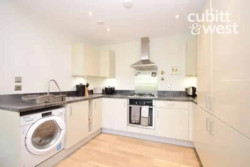 1 Bedroom Apartment to Rent Crawley Town Centre