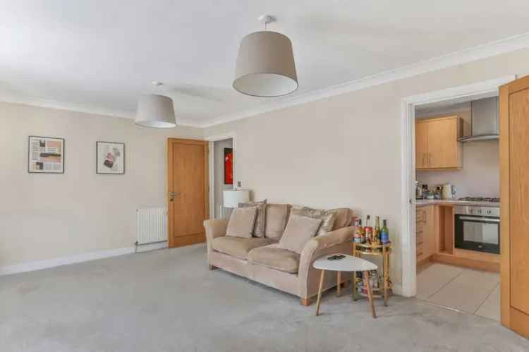 2 Bedroom Flat Southbourne Near Beach Modern Apartment En Suite Parking