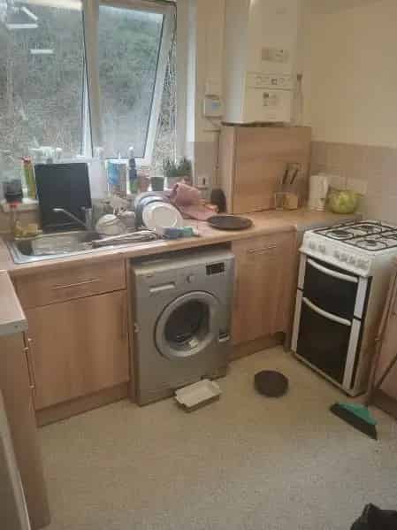 One Bedroom Flat Near Honor Oak and Crofton Park Stations