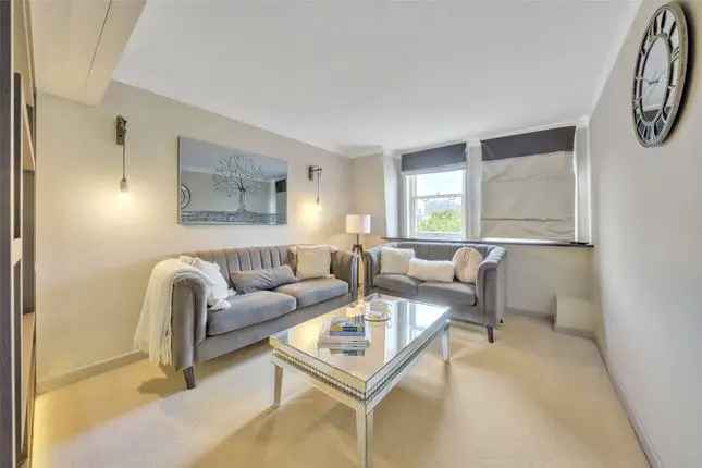 Flat for sale in Hans Place, Knightsbridge, London SW1X