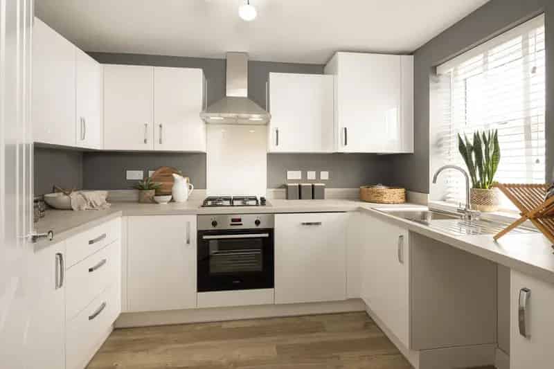 2 Bed House for Sale Solar Panels En Suites Parking