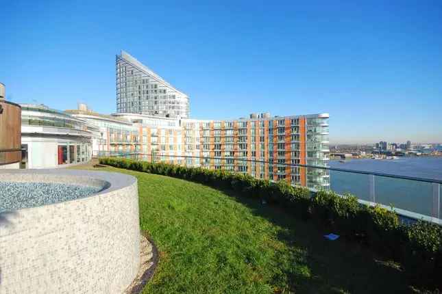 Luxury 3-Bed Apartment with Plunge Pool and Sauna Canary Wharf