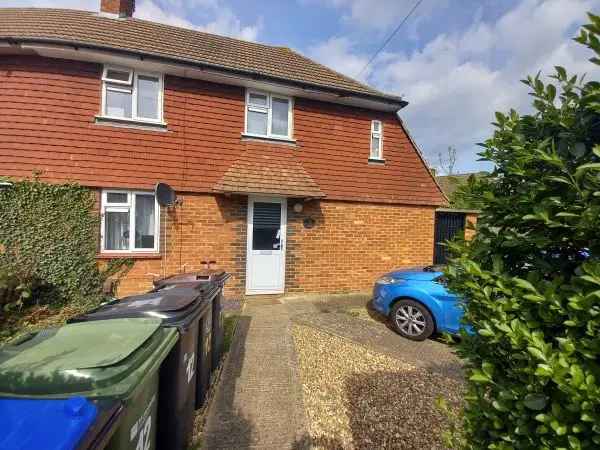 House For Rent in Mole Valley, England