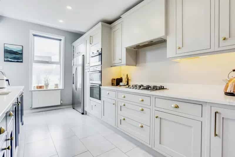 TARDIS-Like Home with Modern Kitchen and Four Bedrooms
