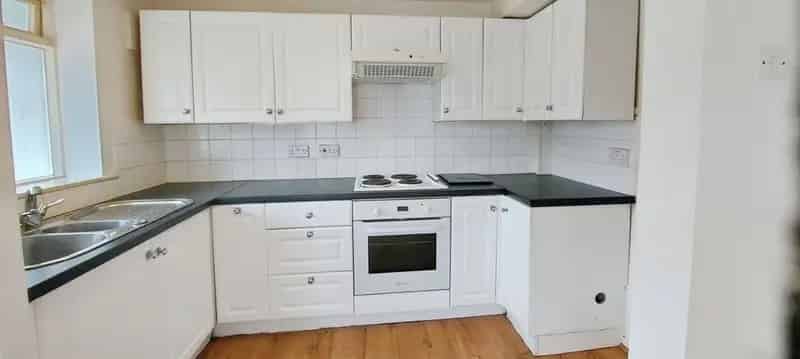 2 Bedroom Ground Floor Flat for Sale Handforth Cheshire