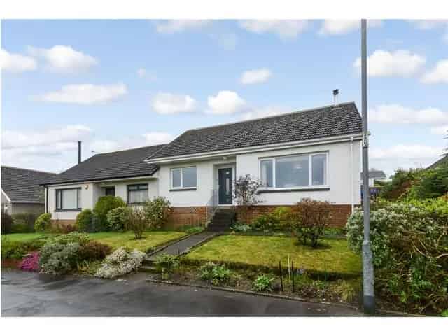 2 Bedroom Bungalow for Sale Near Forth Valley Royal Hospital