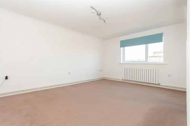 2 Bedroom Flat to Rent near Victoria Park