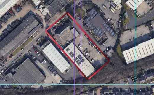 Office and Industrial Complex with 7 Units