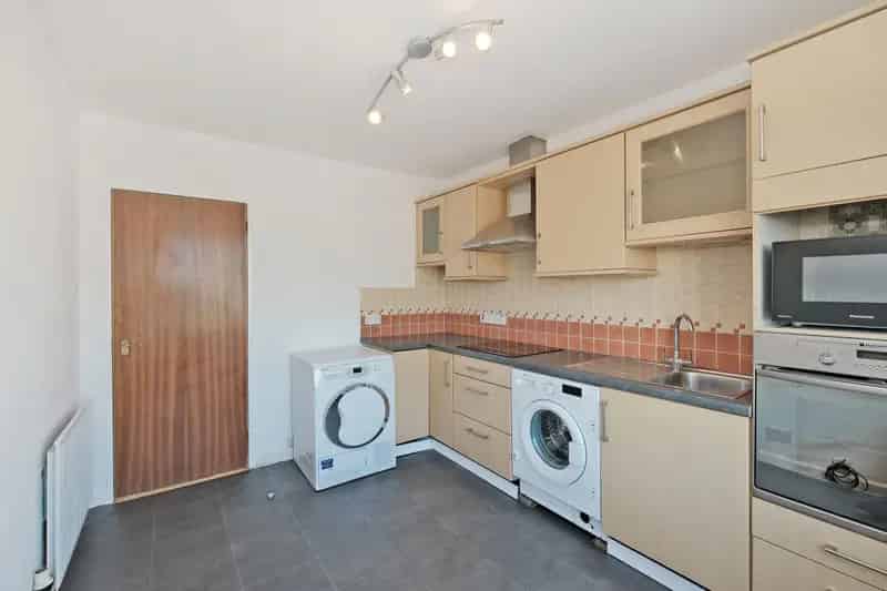 Self Contained Lower Flat with Garden Areas in Aberdeen