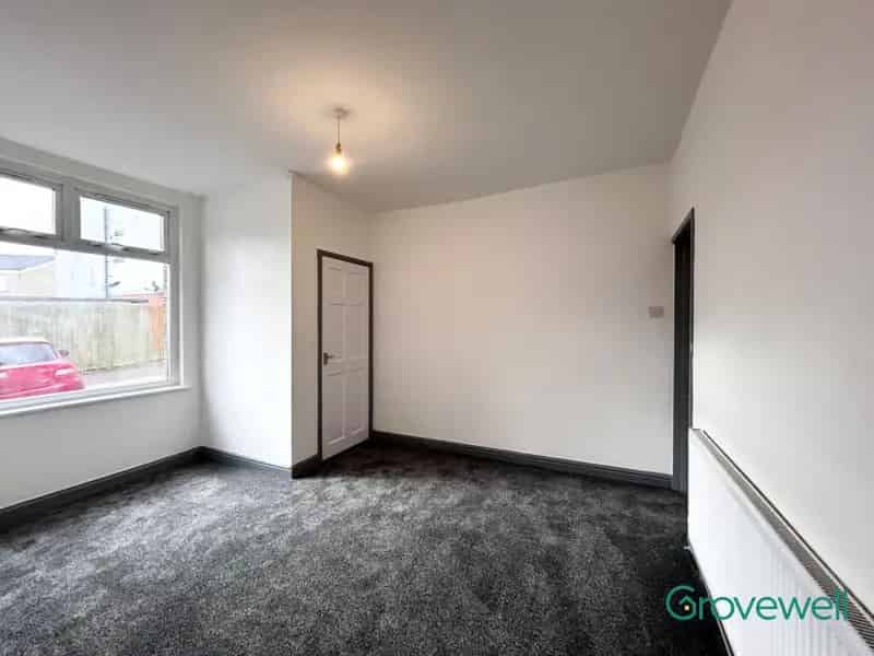 2 Bedroom Terraced House Halliwell Bolton