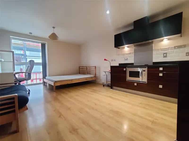 Studio to Rent
