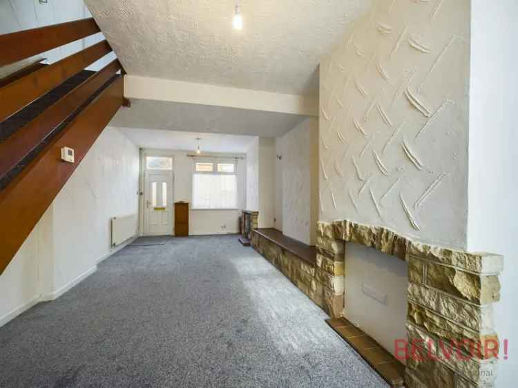 2 Bed Terrace House Burslem Near Town Centre Park College Parking