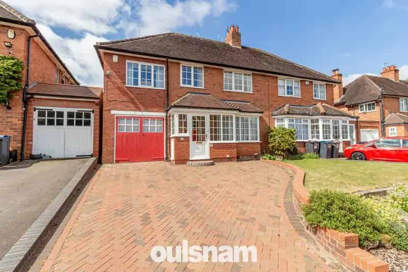 4 Bedroom Semi-Detached House for Sale