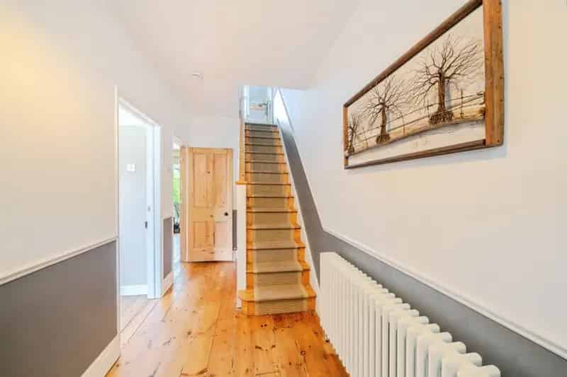 Four Bedroom House with Garden and Outbuildings