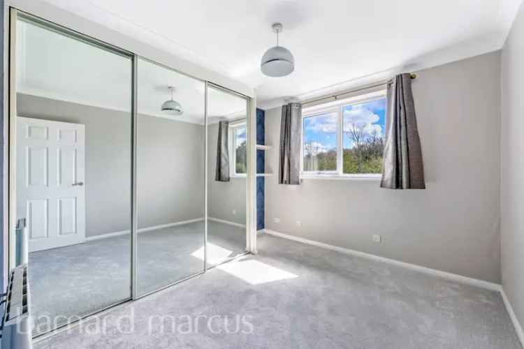 One Bedroom Apartment Near Belmont Station