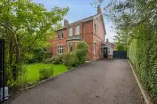 Four Bed Detached House Near Drumglass Park