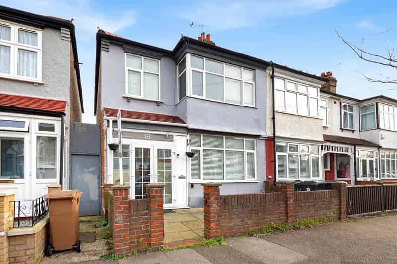 3 Bedroom House for Rent Near Walthamstow and Highams Park